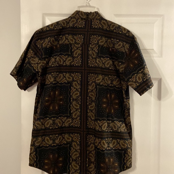 HAIKU Man Shirt size L length 30” bust 40”short sleeve - Picture 9 of 12
